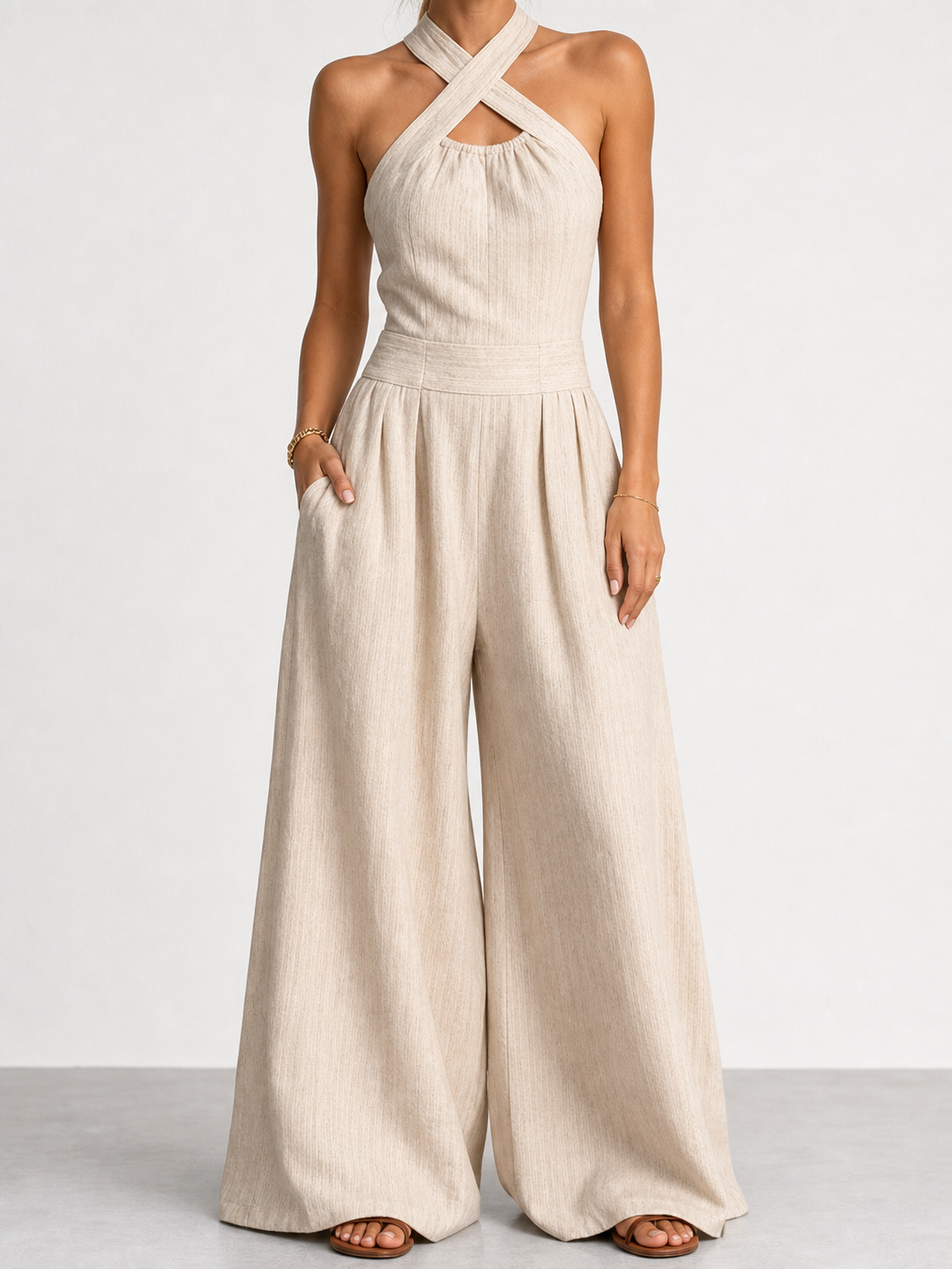 Blanca | Conjunto de lino y algodón con un elegante escote cruzado
