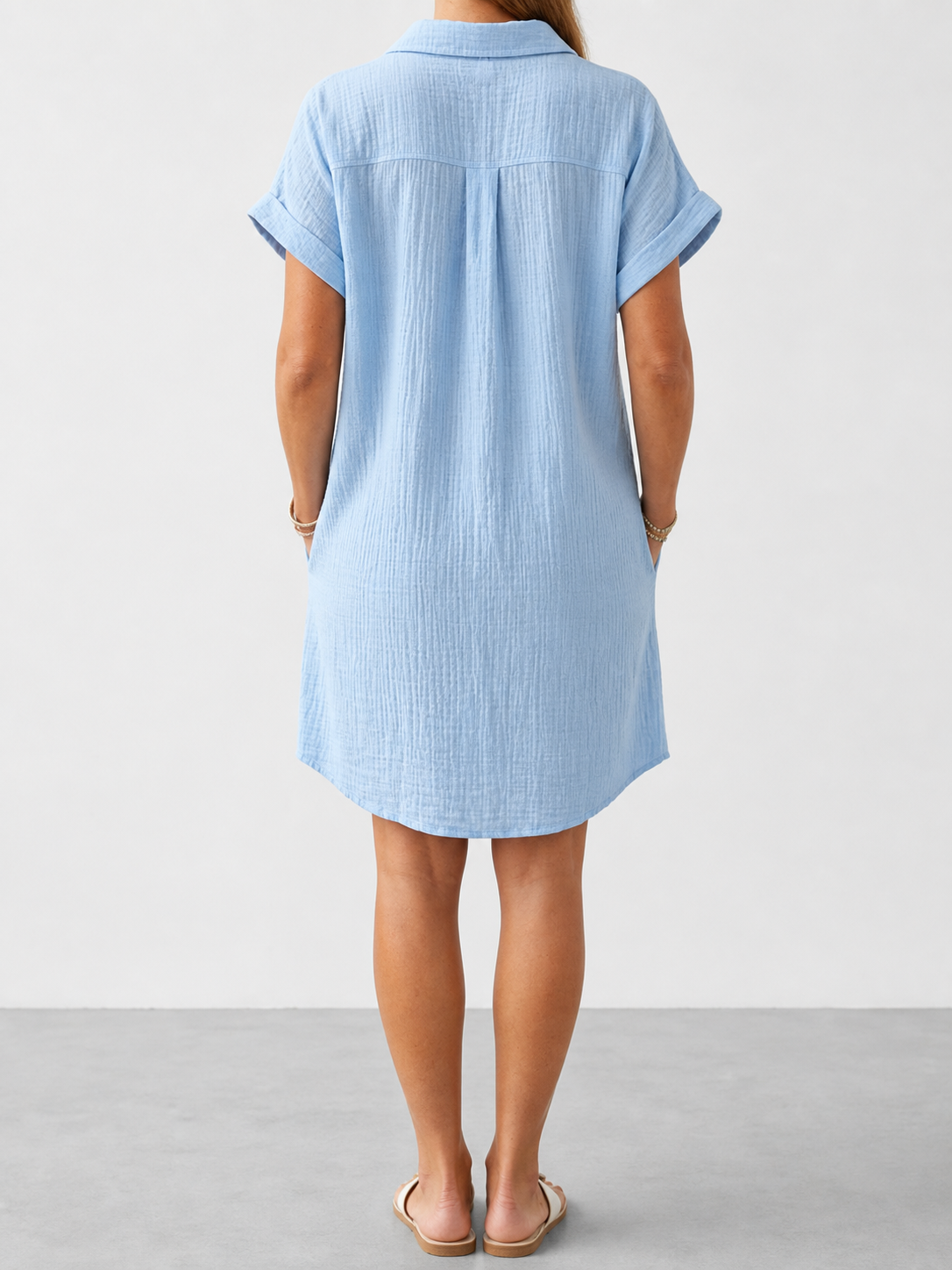Brisa | Vestido corto de manga corta con cuello