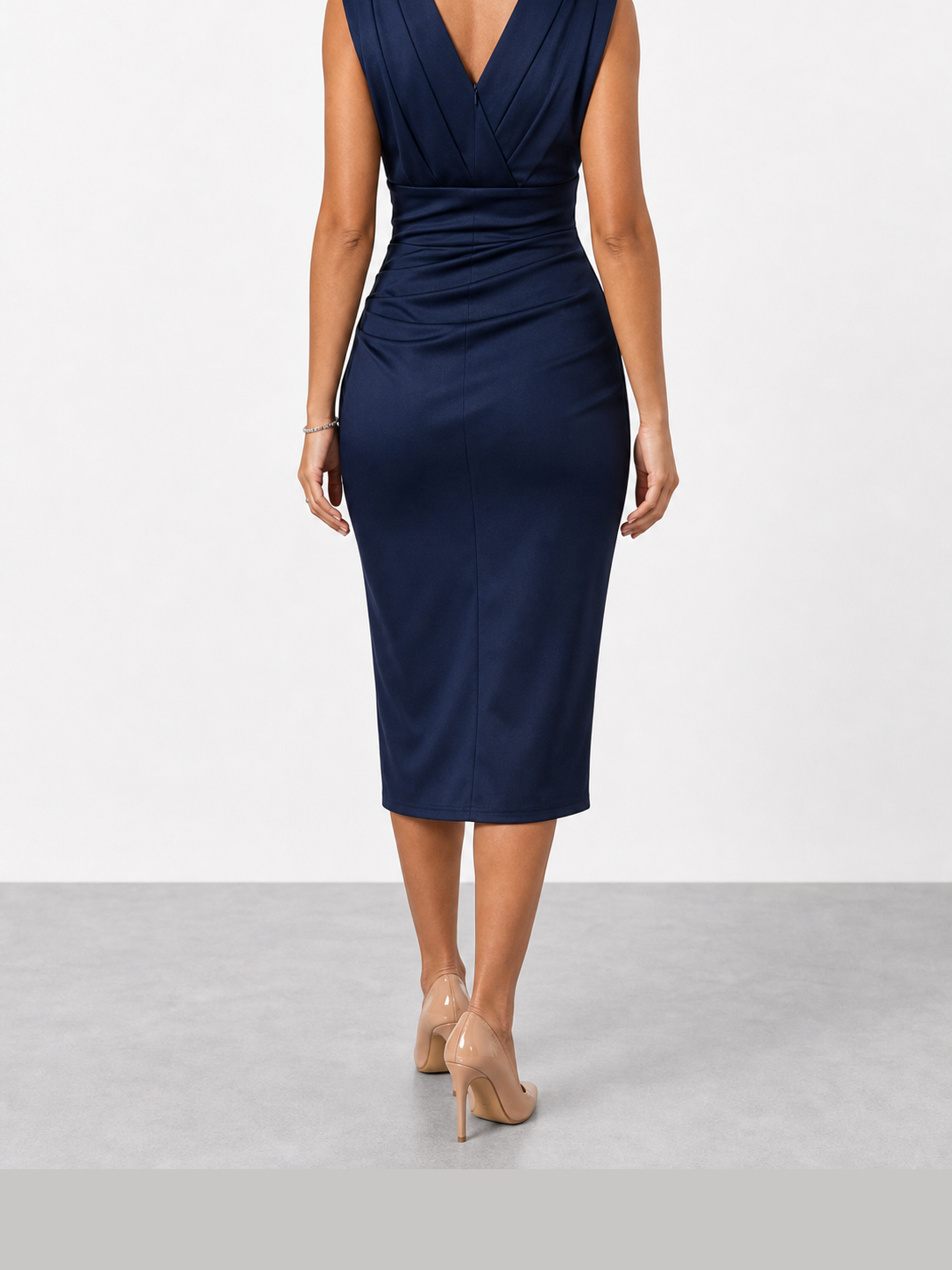 Maite | Elegante vestido con escote en V y abertura