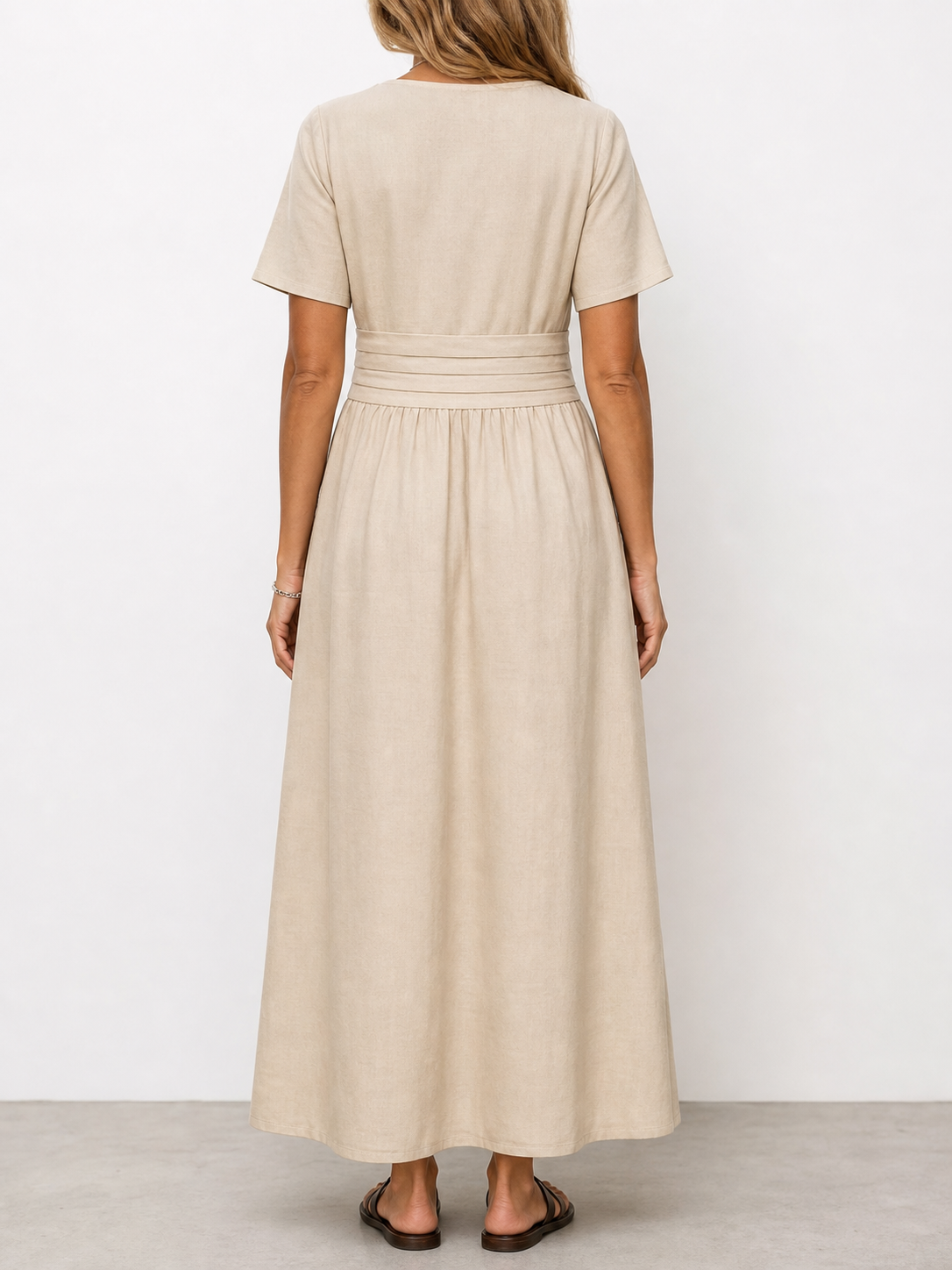 Álvara | Vestido midi cruzado con escote en V y manga corta