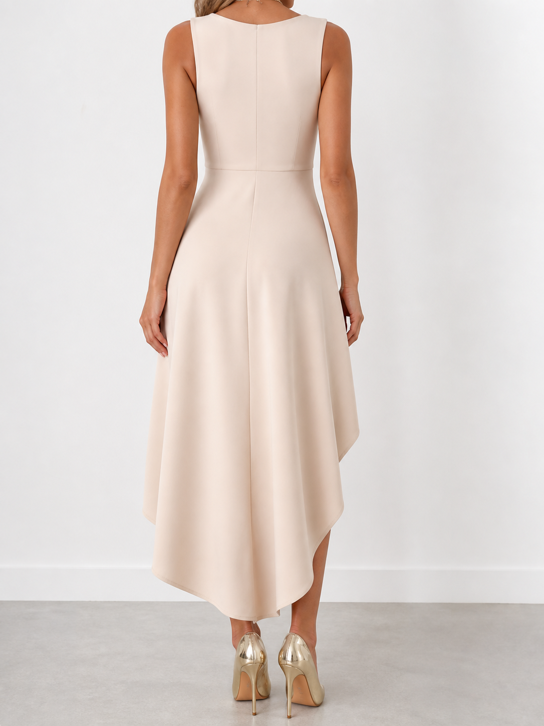 Carlota | Vestido midi cruzado con escote en V