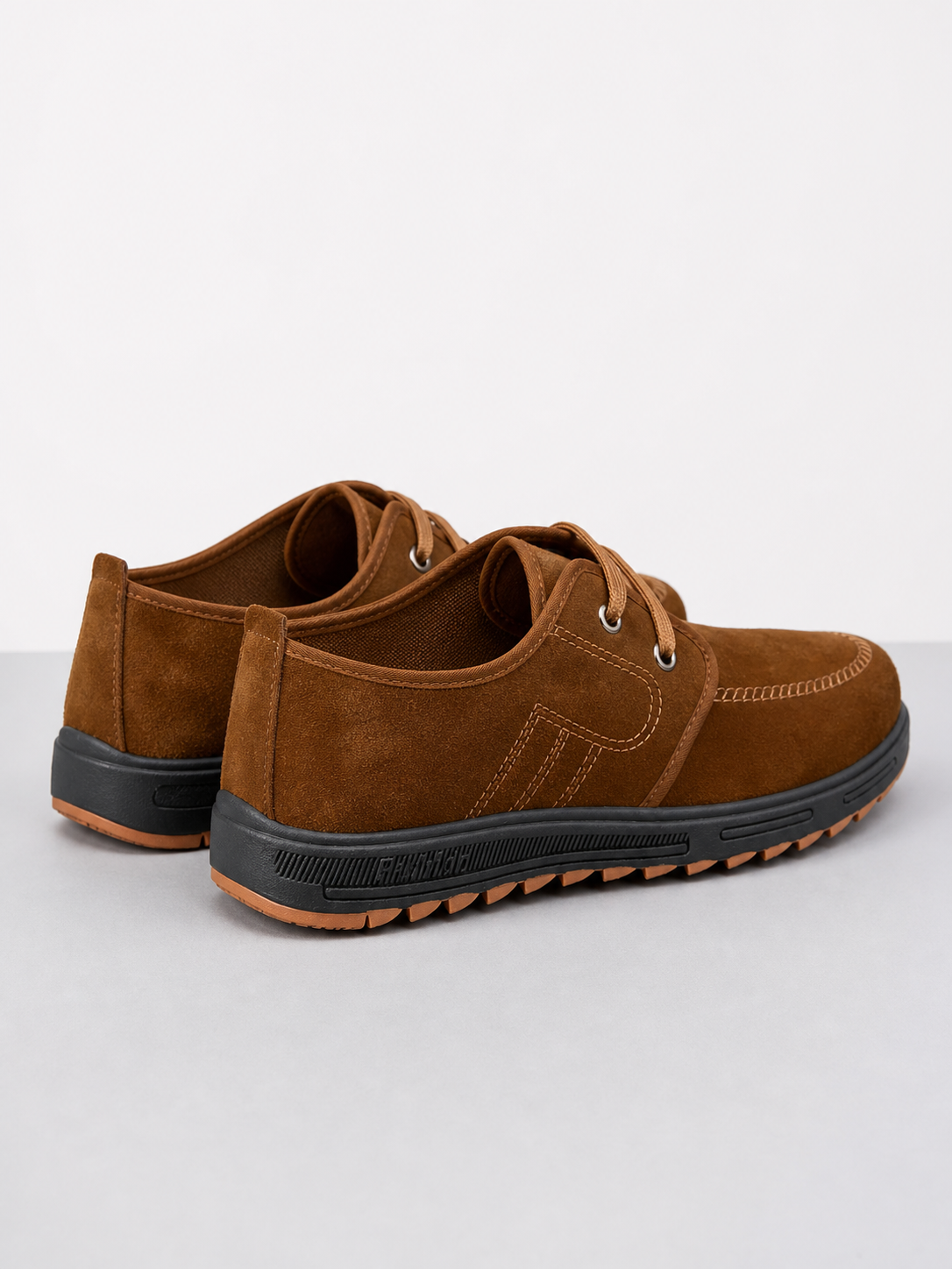 Benito | Zapatos de ante con costuras para hombre