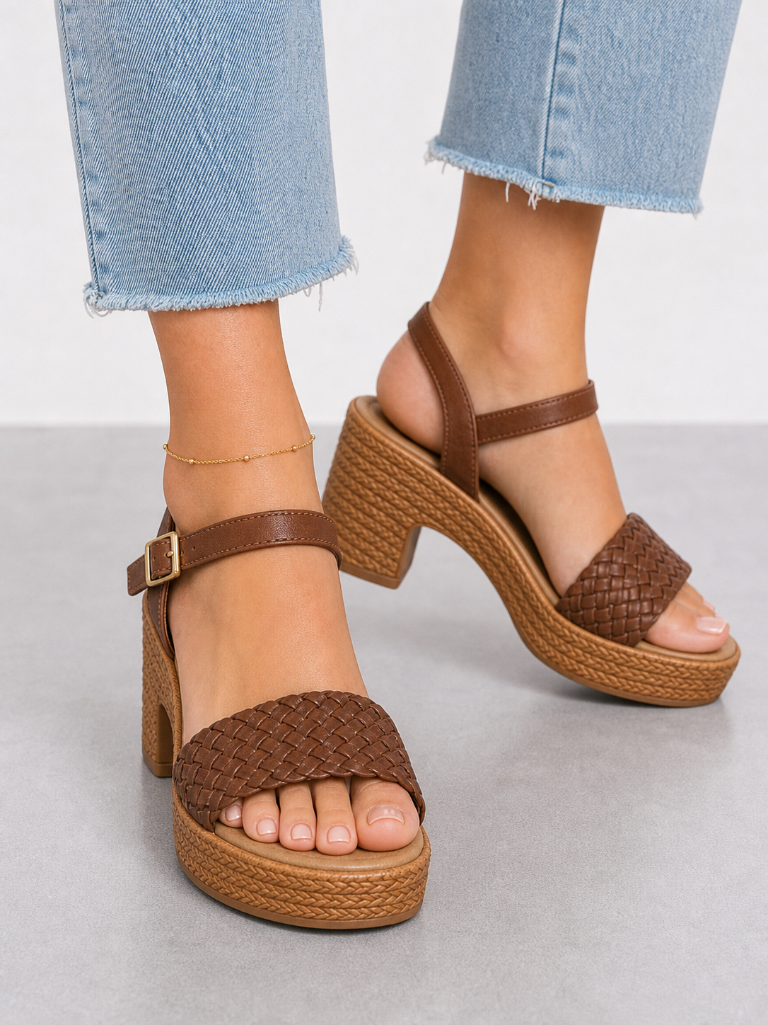 Eva | Sandalias trenzadas de tacón