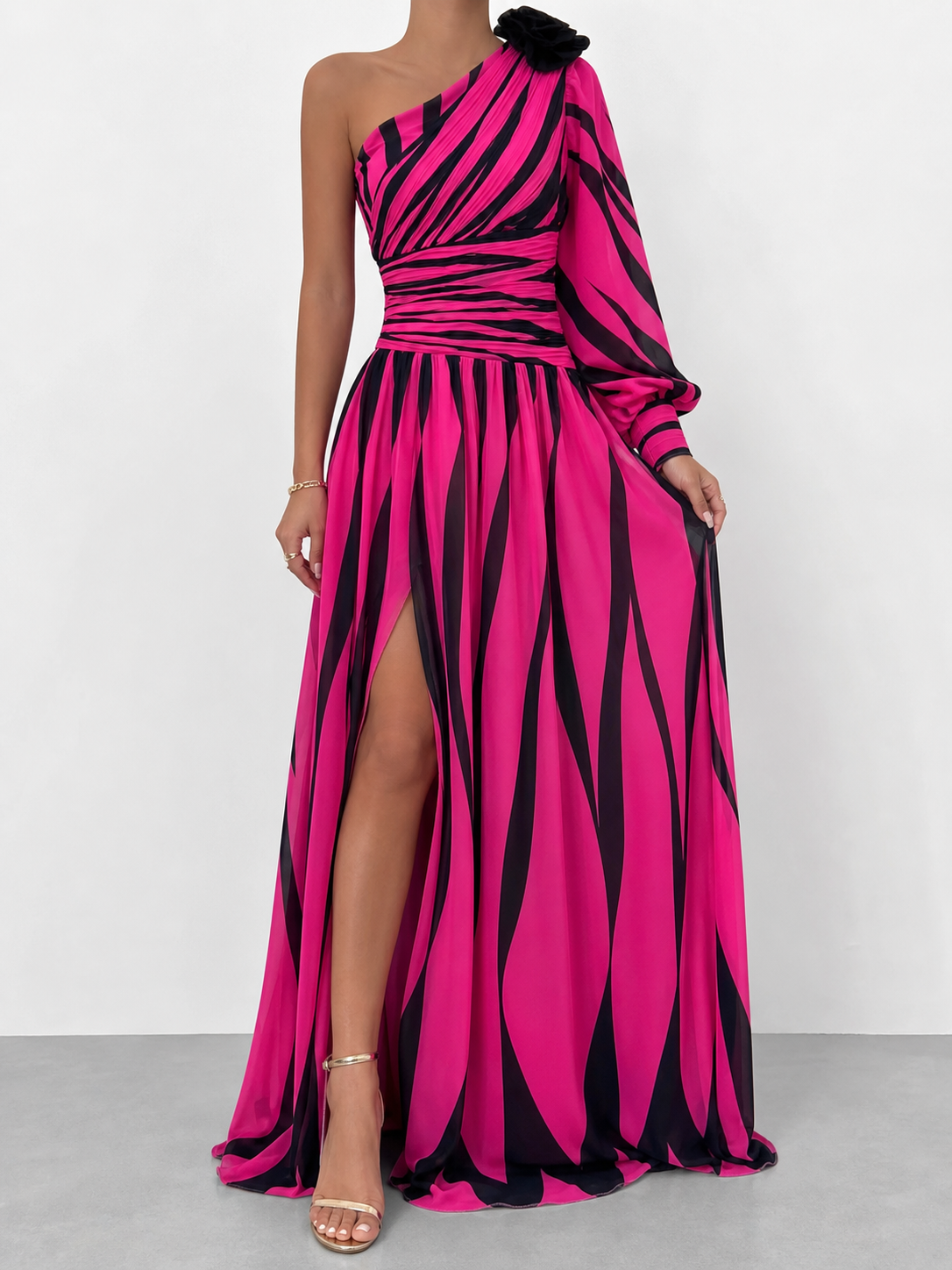 Azahara | Vestido largo de rayas con hombro descubierto
