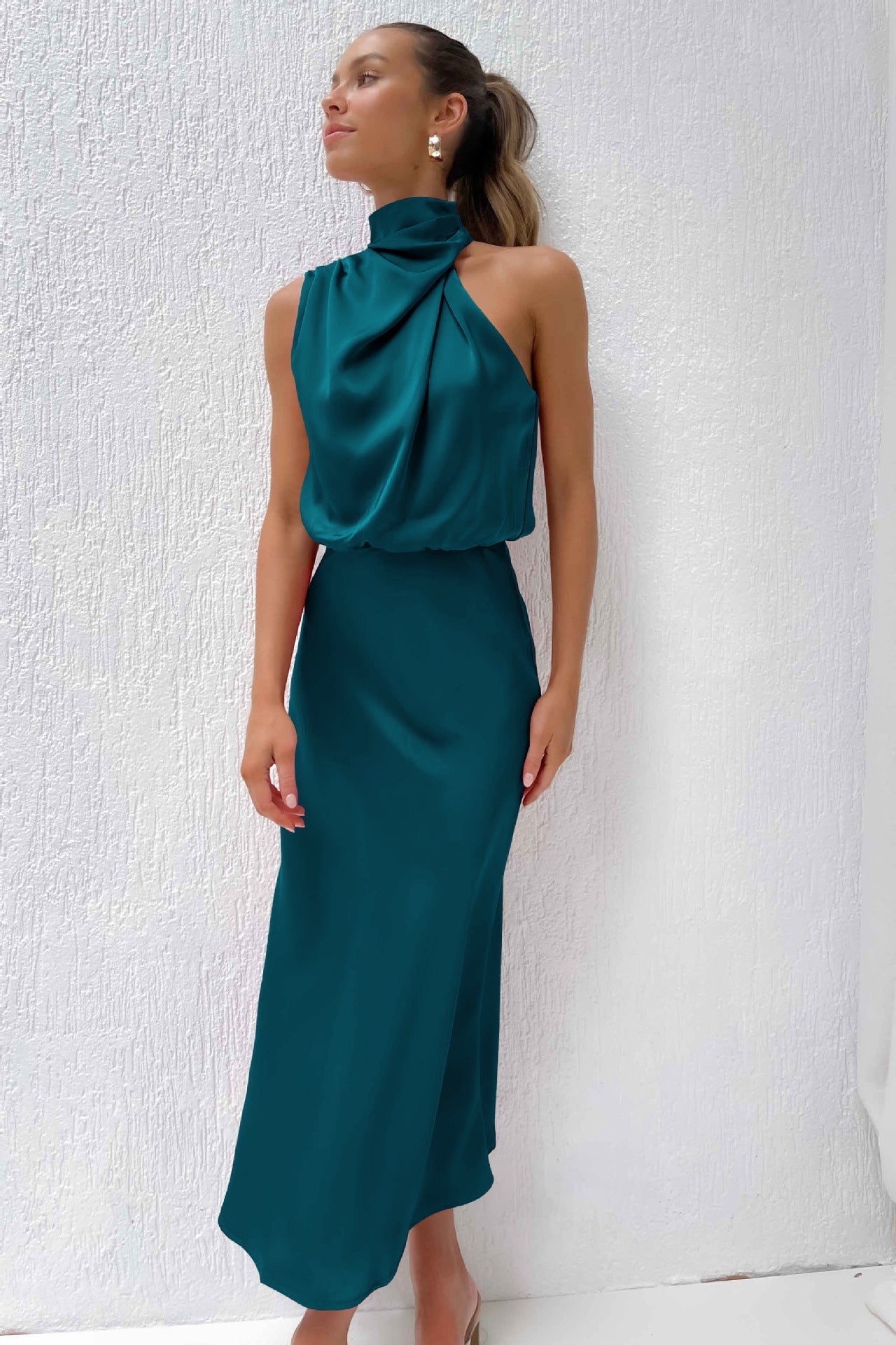 Violeta | Vestido midi de cuello halter