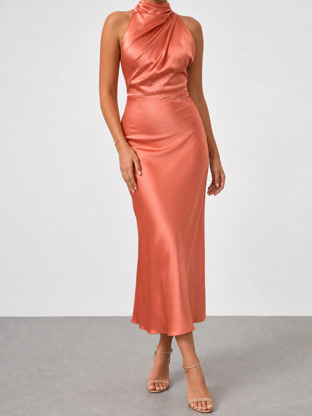 Violeta | Vestido midi de cuello halter