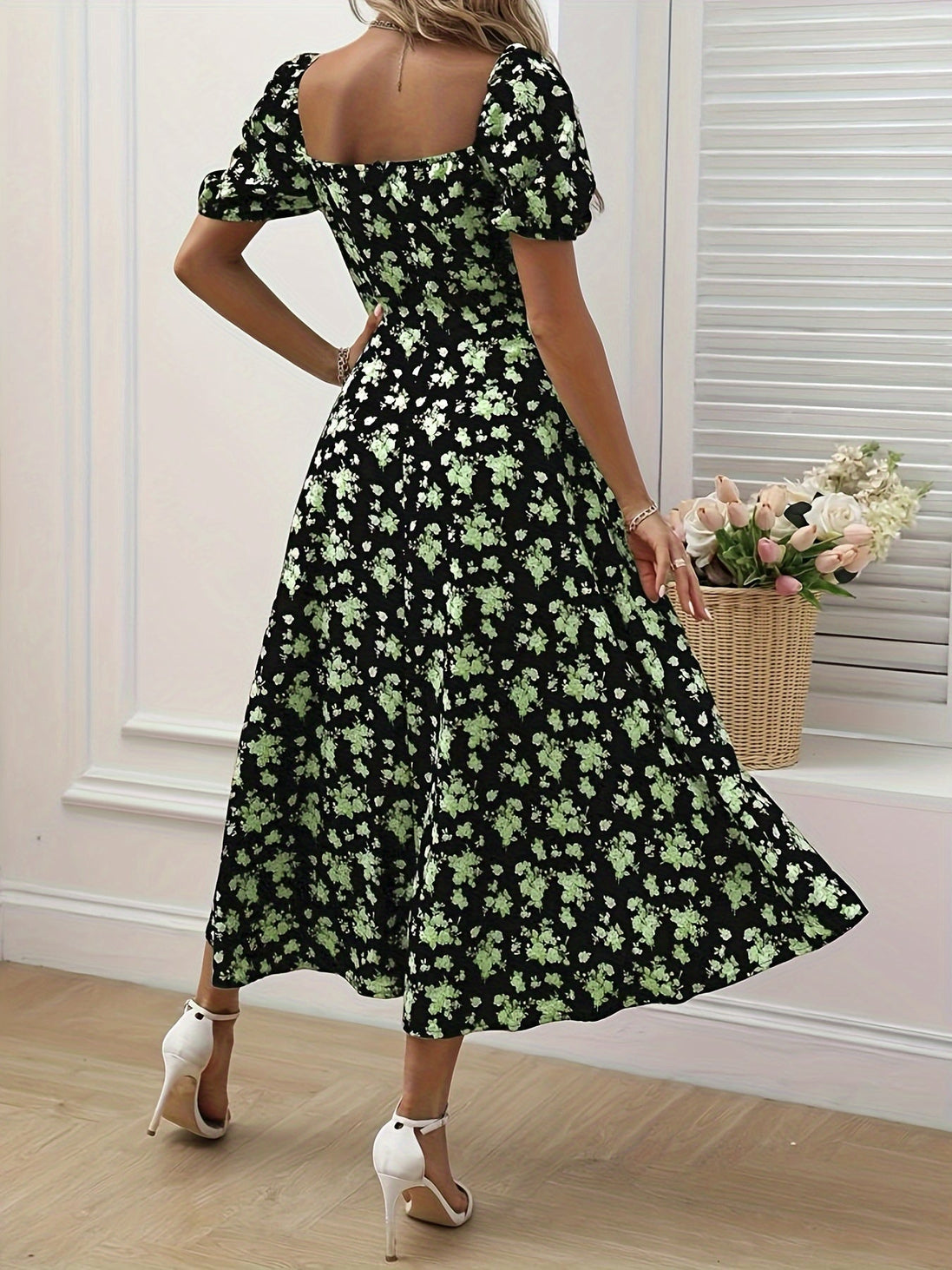 Cloe | Vestido midi floral de manga corta