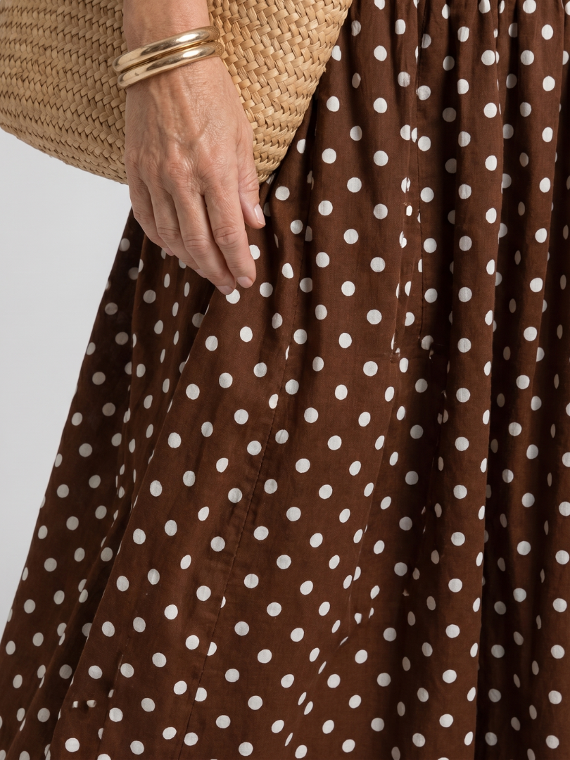 Sonia | Vestido midi sin tirantes con estampado de lunares