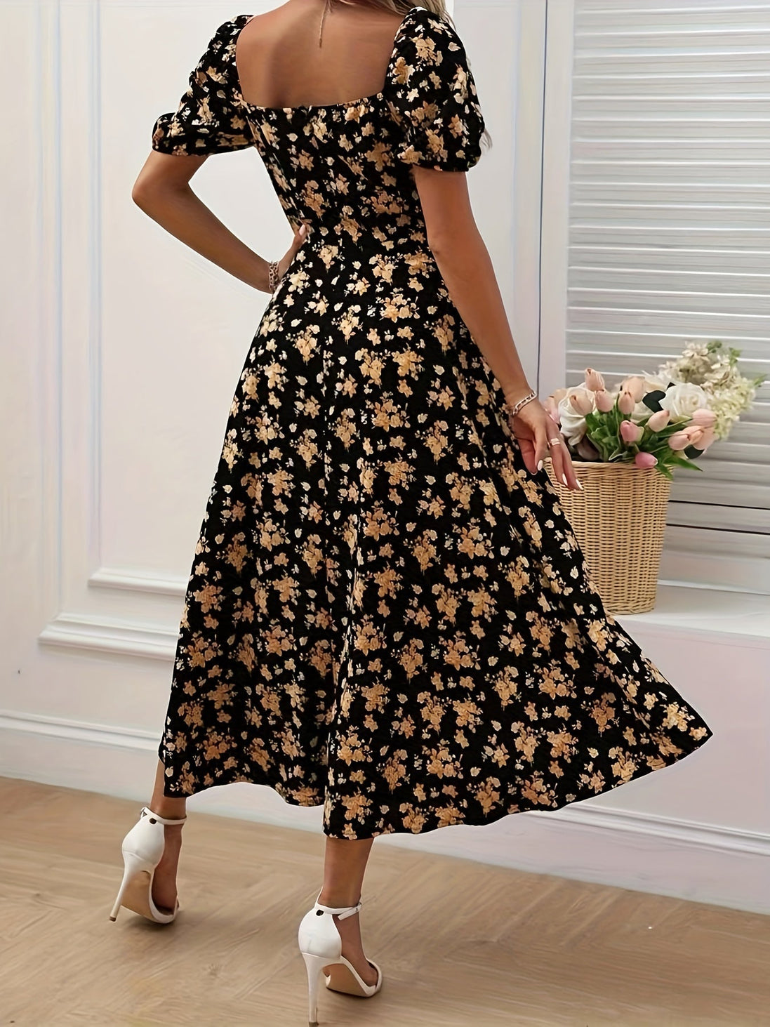 Cloe | Vestido midi floral de manga corta