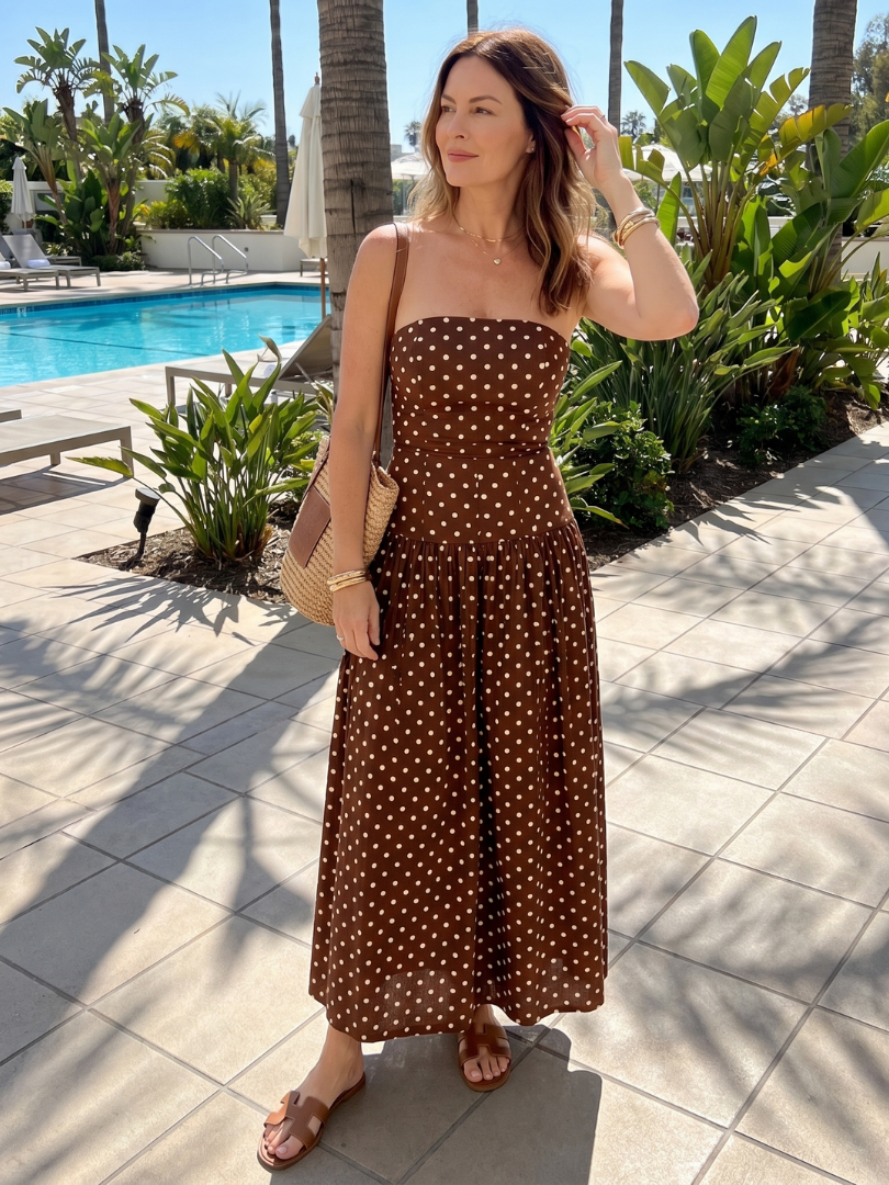 Sonia | Vestido midi sin tirantes con estampado de lunares