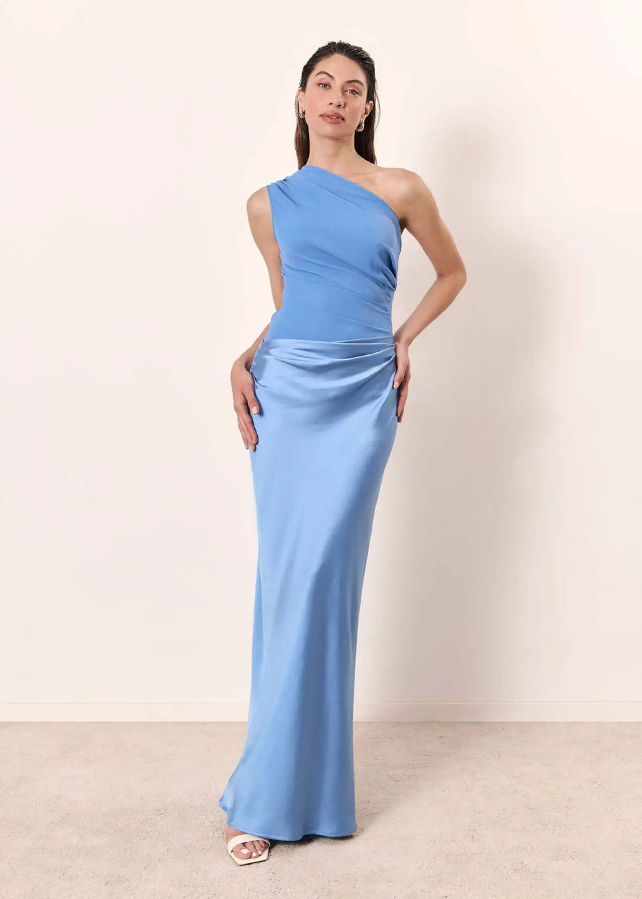 Luna | Vestido largo de satén con abertura