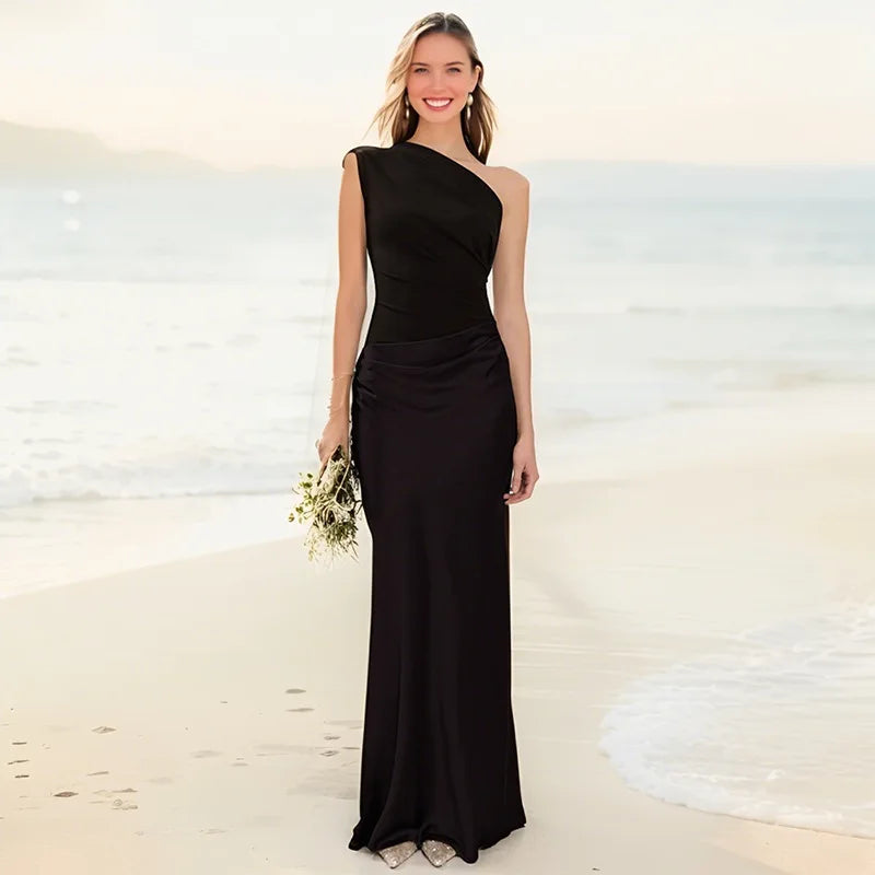Luna | Vestido largo de satén con abertura