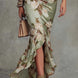 Alicia — Vestido largo de satén con estampado floral