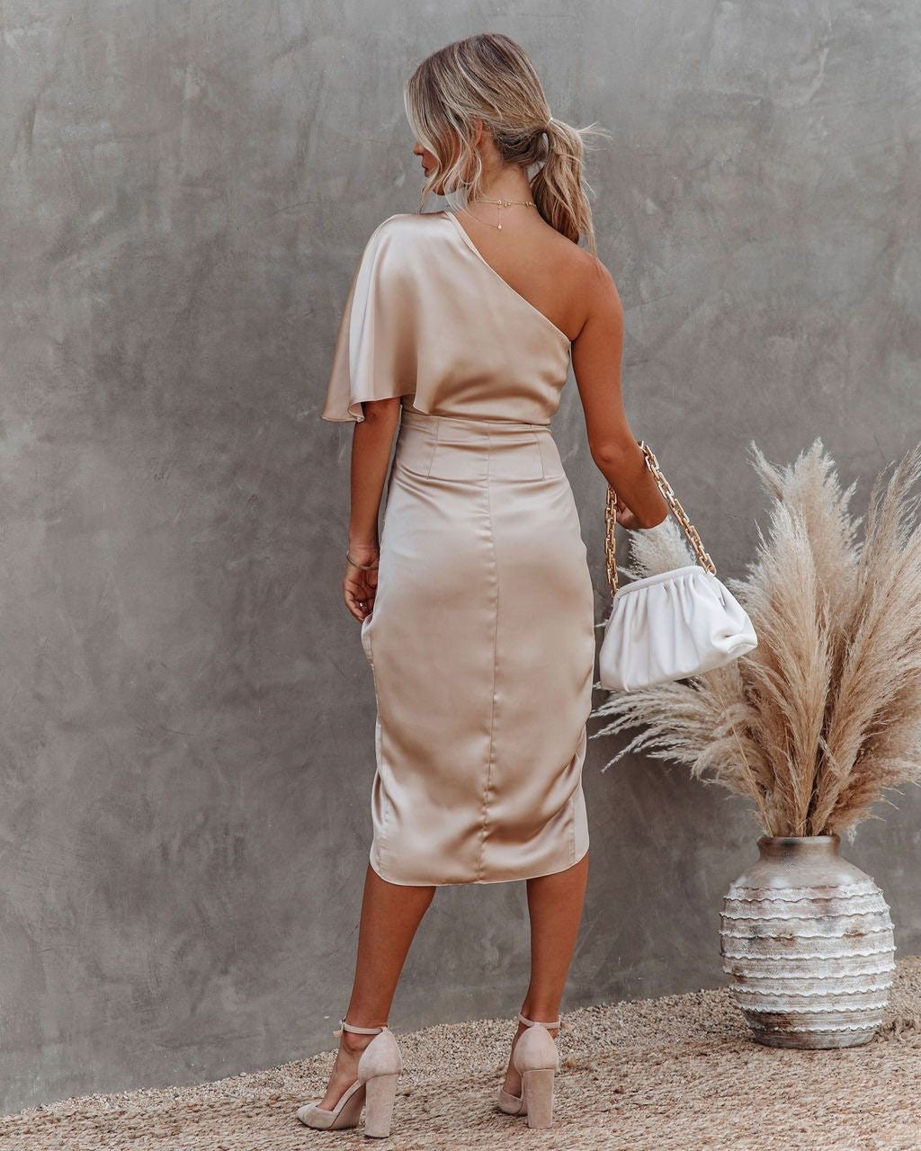 Tamara | Elegante vestido midi de satén